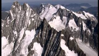 Swiss ViewFlug über die Schweizer Alpen [upl. by Hildegarde]