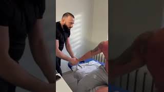 Toonytherapy Krystian Pudzianowski na wizycie u Andrzeja physiotherapy chiropractic hvla [upl. by Kcoj]