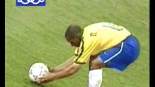 El Mejor Gol de Tiro Libre de la Historia  Roberto Carlos [upl. by Lledra]