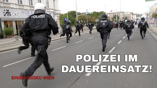 STRAßENBLOCKADEN bei DEMONSTRATION in Wien  Polizei im DAUEREINSATZ [upl. by Eimaj895]