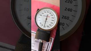 Manual blood pressure cuff nursingstudent nursingskills nursingsschool nursingschoolhacks [upl. by Akenahs]