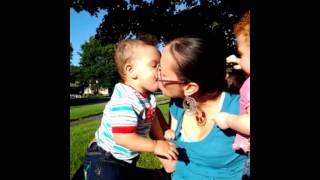 Julisa sings  Twins give kisses [upl. by Duster]