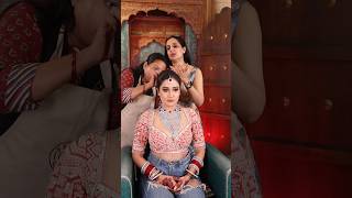 Kaisi lg rhi hu💁🏻‍♀️ bridalmakeup bridallehenga makeup gimaashi parulgarg [upl. by Erot]