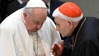 Il grazie del Papa al cardinale Simoni a 95 anni “martire vivente” [upl. by Merry]