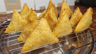 How to easily make Delicious Cabbage Samosaseasy cabbageeasycooking samosarecipe samosa [upl. by Baler]