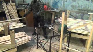 Изготовление черенков для лопат и метел manufacture of cuttings for shovels and brooms [upl. by Madalena453]