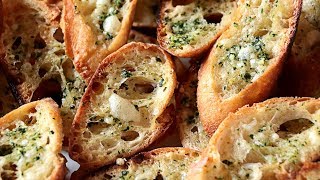 Pan de ajo ¡Facil y rápido  Garlic Croutons SUB🇬🇧 Crostini allaglio [upl. by Novyaj]