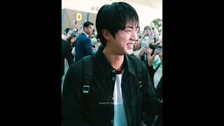 진 Airport Departure Today his reaction to fanboy calling him Oppa😂😂❤ jin laughoutloud [upl. by Amarillis426]