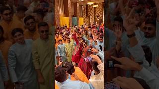 আয়মান সাদিক মুনজেরিন শহীদের নাচ  Ayman Sadiq amp Munzereen Shahid Wedding Dance [upl. by Acila]