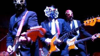 LOS STRAITJACKETS  quotDRIVING GUITARSquot [upl. by Corel]