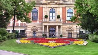 Bayreuth  Festspielhaus Vorbereitungen  voorbereidingen  preparations 2017 [upl. by Sevart]