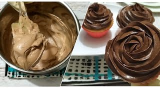 গরমে ক্রিম গলে যাবেনা এই রেসিপিতে whipped cream recipe whipped cream chocolate frosting recipe [upl. by Iah326]