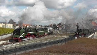 Doppelausfahrt in Wernigerode mit Schnellzugdampflok 18 201 und HSBMallet 99 5902 [upl. by Atsyrt]