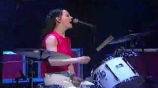 White Stripes Fell In Love With A Girl On Letterman [upl. by Duwalt]