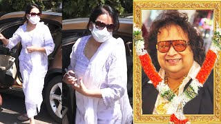 Emotional Padmini Kolhapure Arrived At Bappi Lahiri House For Antim Darshan 🙏 [upl. by Lodi]