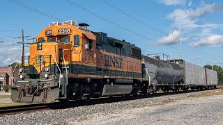 CN L584 West through Denham Springs LA with a BNSF H1 Geep [upl. by Artekal]