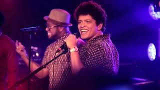 Bruno Mars  Runaway Baby Live in Paris [upl. by Catherin73]