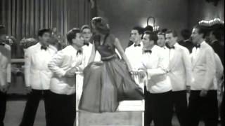 Judy Garland Stereo  Embraceable You  Girl Crazy 1943  Gershwin [upl. by Nylatsirhc]