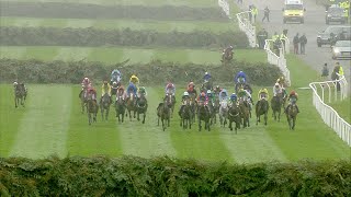 The WORLDs most famous race over jumps  PINEAU DE RE wins the 2014 Grand National [upl. by Mcclelland]