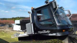 Schwarzer Kässbohrer Pistenbully GreenTech 300 am Maiswalzen [upl. by Enaile]