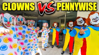 if you ever see A CRAZY CLOWN ARMY FIGHTING A PENNYWISE ARMY RUN THEY TOOK STROMEDY [upl. by Benedic130]