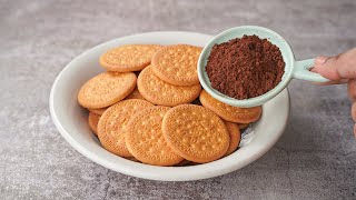 Mixed Cocoa Powder With Marie Biscuit  Youll Be Surprised By The Result [upl. by Claman649]