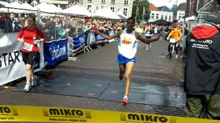 Halve marathon Roosendaal 2012 [upl. by Lihas]