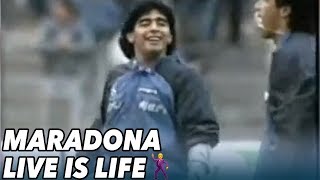 De legendarische warming up van Diego Maradona  VOETBAL INSIDE [upl. by Nesnej]