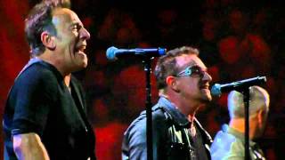 U2 amp Bruce Springsteen  I Still Havent Found What Im Looking For live at Madison Square Garden [upl. by Idnym629]