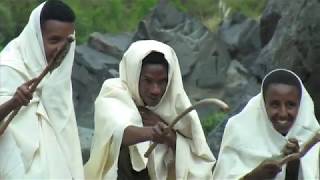 Estifanos Abraham Zemach  Astatlile  ኣስታሊለ  New Eritrean Music 2016 [upl. by Glanville]