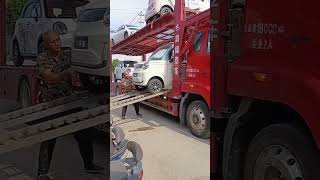 Mini old man car unloading process [upl. by Eive]