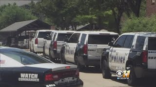 Man In Custody After SWAT Standoff At Dallas Apartment Complex [upl. by Iat]