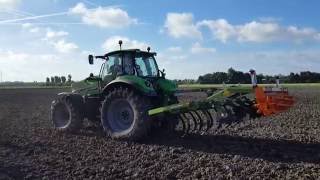 DEUTZ FAHR 6215 RCSHIFT FINALISTA quotTRACTOR OF THE YEAR 2017quot [upl. by Idnyc676]