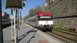 Renfe 446121 y Renfe 446137 saliendo de Príncipe Pío [upl. by Asyla]