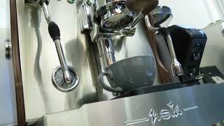 Calibrating the beans using Orchestrale Nota Espresso Machine [upl. by Sillek]