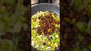 Sua maestà la caponata 🔥 Quanti siciliani allascolto lericettesegreteditamy caponata [upl. by Kcirdehs918]