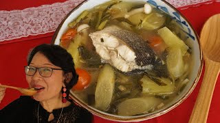 Soupe aigredouce cambodgienne au poisson  elle est à la fois fruitée citronnée et boisée [upl. by Alice129]