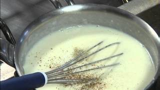 Réaliser une sauce béchamel [upl. by Hanima]