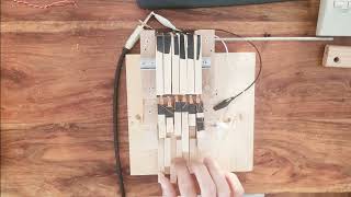 10 Wurlitzer DIY Electric Piano test Wire Tape and Wood [upl. by Hareemas]