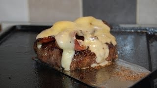 Creating an awesome bacon cheeseburger at home Hamburger Me Recipes  Vine [upl. by Hnahc155]