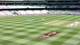 He Bowls to the LeftMitchell Johnson [upl. by Vance]