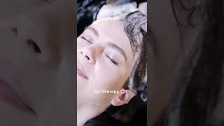 Massage du crâne et huiles naturelles ✨slowhair massage massagetechniques [upl. by Amena]