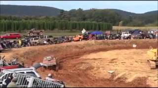 Chevy Motor Screaming in Mud Bog Turn your speakers up [upl. by Yttiy]