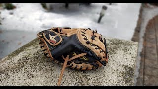 All Star CM3000 Catchers Mitt Clean Condition and Web Relace [upl. by Herr]