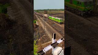 Train running status video bhojpuri dance train newsong [upl. by Eiliak]