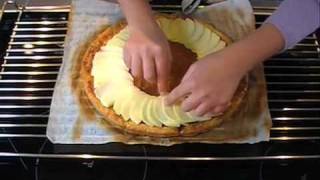 Tarte fine aux pommes [upl. by Lisetta]