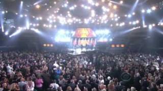 Brad Paisley  Old Alabama Live at the 46th Annual ACM Awards 2011 [upl. by Neemsay]