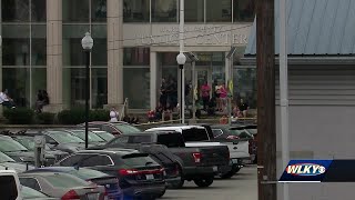 2 dead 1 hurt in Elizabethtown courthouse shooting suspect shot himself during standoff [upl. by Leschen]