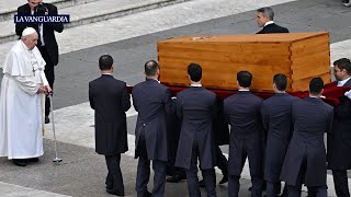 El Funeral completo del papa emérito Benedicto XVI [upl. by Aserahs]