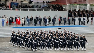 Défilé du 14 juillet en France  la fête nationale renoue avec la tradition • FRANCE 24 [upl. by Haiacim]